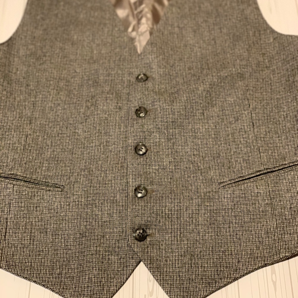 YSL Vest - Picture 4 of 9